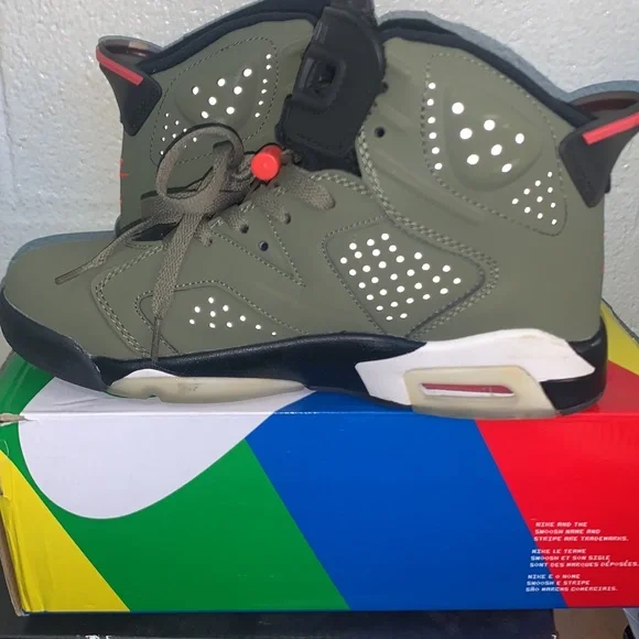 ( SOLD ) Jordan 6 Travis Scott’s - Picture 4 of 4